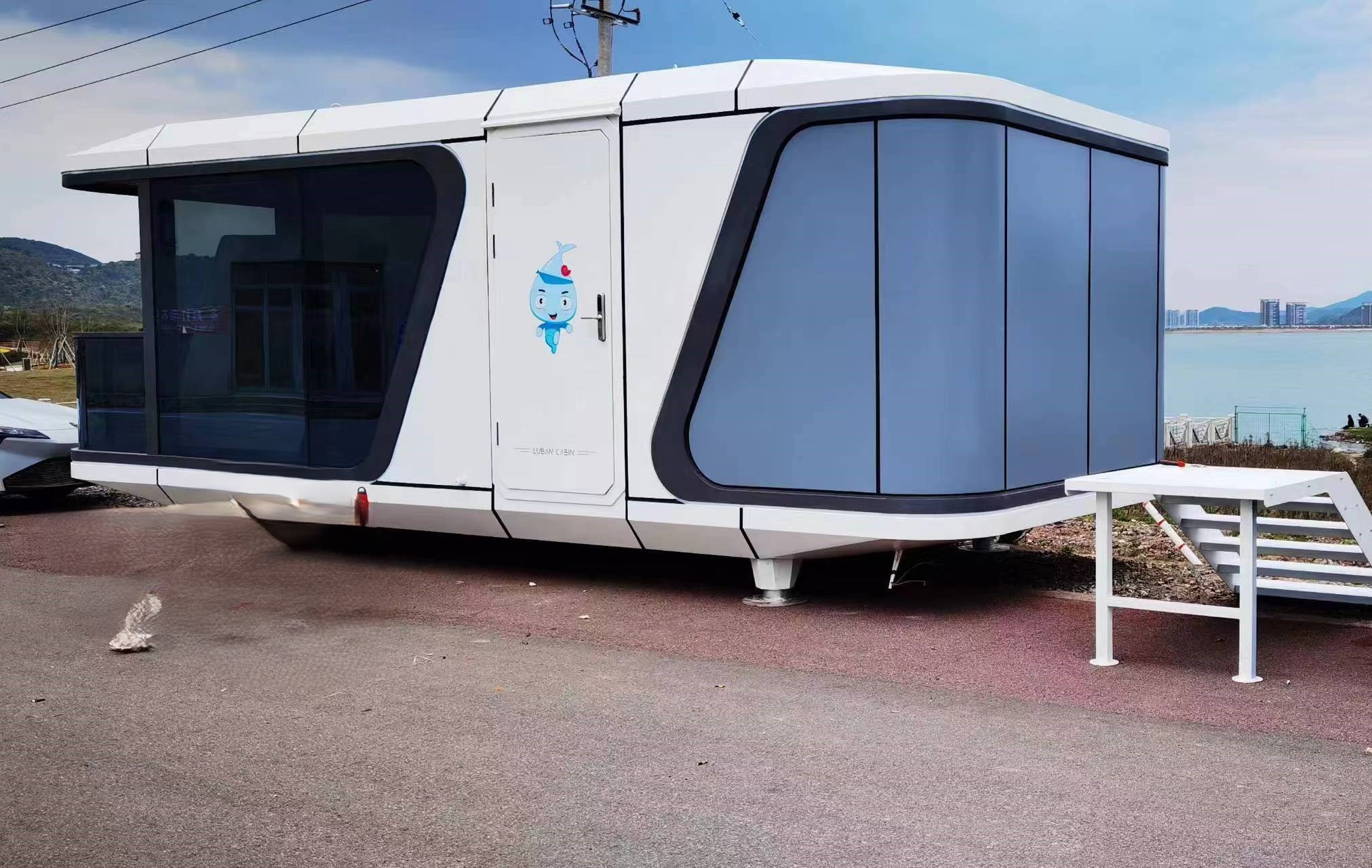 Capsule House